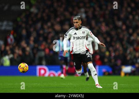 Craven Cottage, Fulham, Londres, Royaume-Uni. 8 décembre 2024. Premier League Football, Fulham contre Arsenal ; Andreas Pereira de Fulham Credit : action plus Sports/Alamy Live News Banque D'Images