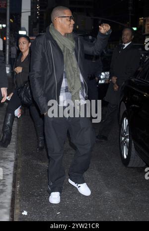 Manhattan, États-Unis d'Amérique. 17 novembre 2010. NEW YORK - 17 NOVEMBRE : Jay-Z visite Late Show with David Letterman au Ed Sullivan Theater le 17 novembre 2010 à New York. People : Jay-Z Credit : Storms Media Group/Alamy Live News Banque D'Images