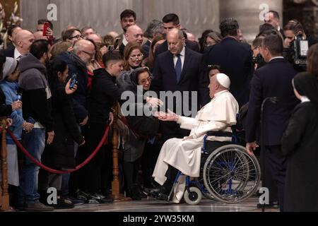 Cité du Vatican, Vatican, 07/12/2024, le pape François préside un consistoire pour la création de nouveaux cardinaux au Vatican. Maria Grazia Picciarella/Alamy Live News Banque D'Images