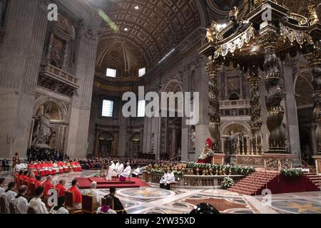 Cité du Vatican, Vatican, 07/12/2024, le pape François préside un consistoire pour la création de nouveaux cardinaux au Vatican. Maria Grazia Picciarella/Alamy Live News Banque D'Images