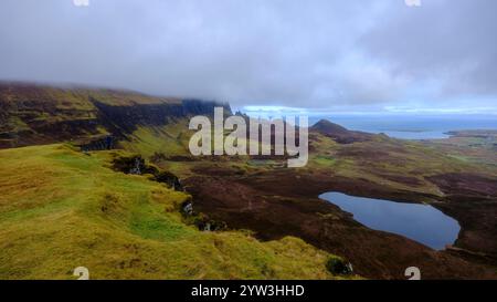 Flodigary, Royaume-Uni - 17 février 2024 : vue depuis le Quiraing, île de Skye, Royaume-Uni Banque D'Images