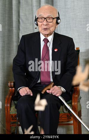 Oslo, Norvège. 09th Dec, 2024. Terumi Tanaka, représentant le lauréat du prix Nobel de la paix 2024, le groupe Nihon Hidankyo, assiste à la conférence du prix Nobel de la paix 2024 à la veille de la cérémonie du prix Nobel de la paix. Les survivants des bombardements atomiques américains du Japon recevront le prix Nobel de la paix le 10 décembre 2024 à l'Institut du prix Nobel de la paix à Oslo, en Norvège. 9 décembre 2024. Photo de Paul Treadway/ UPI crédit : UPI/Alamy Live News Banque D'Images