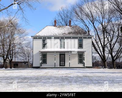 La ferme d'enfance Harry S Truman se trouve sous une mince couverture de neige à Grandview, Missouri. Banque D'Images