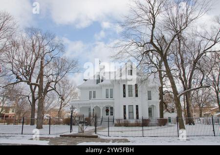 Le Harry S Truman Home est assis sous une mince couverture de neige à Independence, Missouri. Banque D'Images