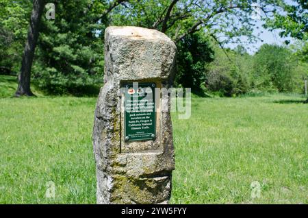 Les Wieduwilt Swales à Kansas City, Missouri marquent l'un des chemins préservés qui ont été creusés dans le paysage alors que les caravanes pionnières parcouraient le S. Banque D'Images