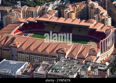 Fontvieille, Monaco, 2019. Vue aérienne du stade Louis II AS Monaco FC. Crédit : Vuk Valcic/Alamy Banque D'Images