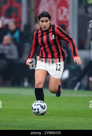 Milan, Italie. 8 décembre 2024. Marta Mascarello de l'AC Milan lors du match de Serie A Femminile au Stadio Giuseppe Meazza, Milan. Le crédit photo devrait se lire : Jonathan Moscrop/Sportimage crédit : Sportimage Ltd/Alamy Live News Banque D'Images