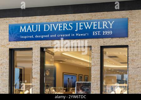 Honolulu, HI, États-Unis - 14 janvier 2024 : gros plan du logo Maui divers Jewelry dans leur magasin dans un centre commercial à Waikiki, Hawaï. Banque D'Images
