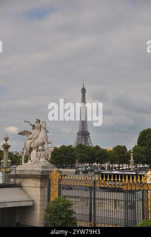 Vue depuis la Tour Eiffel à Paris Banque D'Images