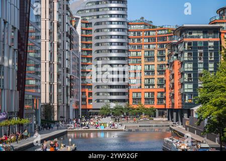 Londres, Royaume-Uni - 27 juin, 2023 - appartements modernes à Paddington Basin Banque D'Images