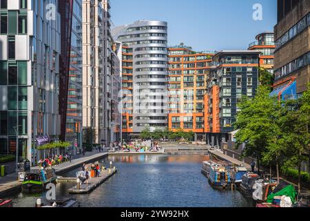 Londres, Royaume-Uni - 27 juin, 2023 - appartements modernes à Paddington Basin Banque D'Images