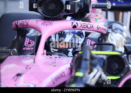 Paul Aron (BWT Alpine F1 Team, #62), essais post-saison, SONT, formel 1 Weltmeisterschaft, grand Prix d'Abu Dhabi, circuit de Yas Marina, 10.12.2024 Foto : Eibner-Pressefoto/Annika Graf Banque D'Images