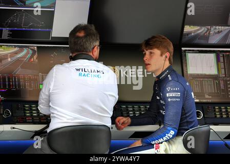 Abu Dhabi, Abu Dhabi. 10 décembre 2024. Luke Browning (GBR) Williams Racing Academy pilote. Tests de formule 1, mardi 10 décembre 2024. Circuit de Yas Marina, Abu Dhabi, Émirats arabes Unis. Crédit : James Moy/Alamy Live News Banque D'Images