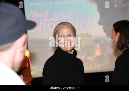 Pamela Anderson donne une conférence à NeueHouse NYC avec Gia Coppola photos Nadja Sayej Banque D'Images