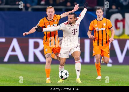 Gelsenkirchen, Allemagne. 10 décembre 2024. GELSENKIRCHEN, ALLEMAGNE - 10 DÉCEMBRE : lors du match MD6 de l'UEFA Champions League 2024/25 entre le FC Shakhtar Donetsk et le FC Bayern Munchen à l'Arena AufSchalke le 10 décembre 2024 à Gelsenkirchen, Allemagne. (Photo de Joris Verwijst/Orange Pictures) crédit : Orange pics BV/Alamy Live News Banque D'Images