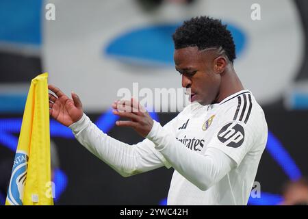 Vinicius Junior du Real Madrid célèbre après avoir marqué 1-2 points lors du match de football de l'UEFA Champions League entre Atalanta et Real Madrid a au stade Gewiss de Bergame, dans le nord de l'Italie - mardi 10 décembre 2024. Sport - Soccer . (Photo de Spada/LaPresse) crédit : LaPresse/Alamy Live News Banque D'Images