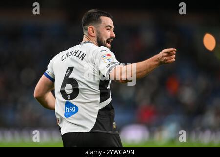 Eiran Cashin du comté de Derby montre les fans de Burnley lors du match du Sky Bet Championship Burnley vs Derby County à Turf Moor, Burnley, Royaume-Uni, le 10 décembre 2024 (photo de Craig Thomas/News images), le 12/10/2024. (Photo de Craig Thomas/News images/SIPA USA) crédit : SIPA USA/Alamy Live News Banque D'Images