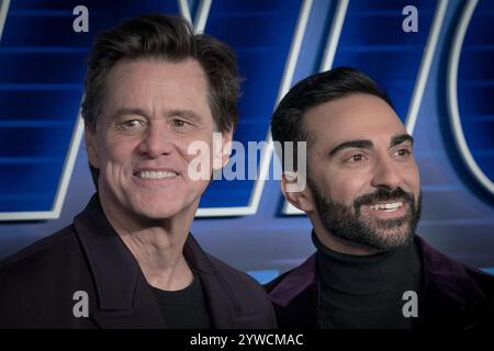 Londres, Royaume-Uni. 10 décembre 2024. (G-d) Jim Carrey et Lee Majdoub assistent à la première britannique de Sonic the Hedgehog 3 au Cineworld Leicester Square. Crédit : Guy Corbishley/Alamy Live News Banque D'Images