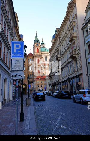 Toujours Nicholas Church (Malostransky chram sv. Mikulase) à Lesser Town, Prague Tchèque (Praha, Tchéquie) Banque D'Images