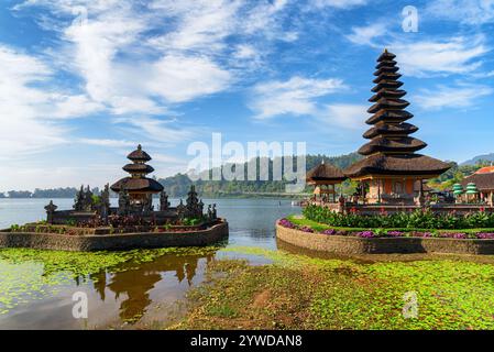 Ulun Danu Beratan (Pura Bratan) à Bali, Indonésie Banque D'Images