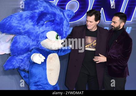 Jim Carrey und Lee Majdoub BEI der Premiere des Kinofilms Sonic The Hedgehog 3 im Cineworld Leicester Square. Londres, 10.12.2024 *** Jim Carrey et Lee Majdoub à la première du film Sonic the Hedgehog 3 au Cineworld Leicester Square Londres, 10 12 2024 Foto:xS.xVasx/xFuturexImagex Sonic 4232 Banque D'Images