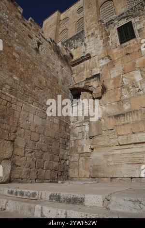 Ruiné double porte, bloquée aujourd'hui, l'une des deux portes Hulda au Mont Temple. Construit par le roi Hérode le Grand quand il a construit le Mont du Temple. Banque D'Images