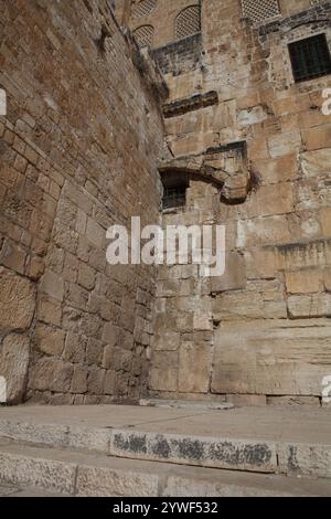 Ruiné double porte, bloquée aujourd'hui, l'une des deux portes Hulda au Mont Temple. Construit par le roi Hérode le Grand quand il a construit le Mont du Temple. Banque D'Images