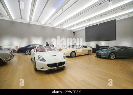 Londres, Royaume-Uni. 11 décembre 2024 Bonhams Bond Street vente de voitures de collection importantes et automobiles . Crédit. Amer Ghazzal/Alamy Live News Banque D'Images