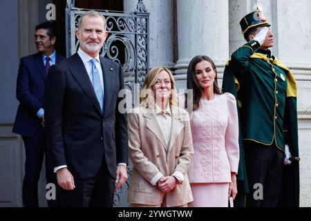 Roma, Italie. 11 décembre 2024. La presidente del Consiglio Giorgia Meloni Riceve il re e la Regina di Spagna Felipe VI e Letizia a Villa Doria Pamphilj, Roma, Mercoled&#xec;, 11 Dicembre 2024 (Foto Roberto Monaldo/LaPresse) le premier ministre Giorgia Meloni reçoit le roi et la reine d'Espagne Felipe VI et Letizia à Villa Doria Pamphilj, Rome, le mercredi 11 décembre 2024 (photo de Roberto Monaldo/LaPresse) Banque D'Images