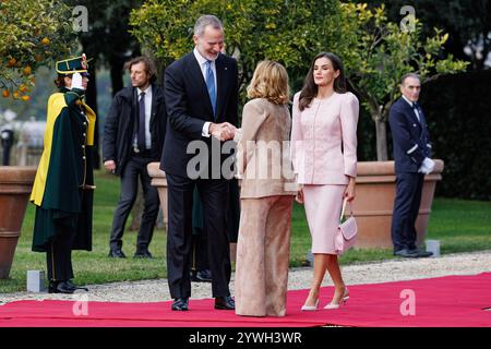 Roma, Italie. 11 décembre 2024. La presidente del Consiglio Giorgia Meloni Riceve il re e la Regina di Spagna Felipe VI e Letizia a Villa Doria Pamphilj, Roma, Mercoled&#xec;, 11 Dicembre 2024 (Foto Roberto Monaldo/LaPresse) le premier ministre Giorgia Meloni reçoit le roi et la reine d'Espagne Felipe VI et Letizia à Villa Doria Pamphilj, Rome, le mercredi 11 décembre 2024 (photo de Roberto Monaldo/LaPresse) Banque D'Images