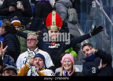 Bergame, Italien. 10 décembre 2024. Les soutiens du Real Madrid CF vus lors de la phase de la Ligue des champions 2024/25 de l'UEFA - match de football 6 entre Atalanta BC et Real Madrid CF au stade Gewiss crédit : dpa/Alamy Live News Banque D'Images