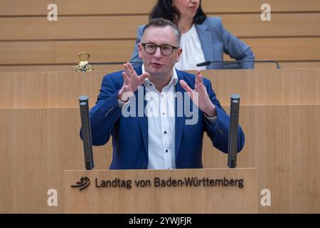 Auftaktsitzung zur Beratung des Doppelhaushalts für die Jahre 2025/2026. Andreas Schwarz, Vorsitzender Grüne Landtagsfraktion. Der Landtag von Baden-W. Banque D'Images