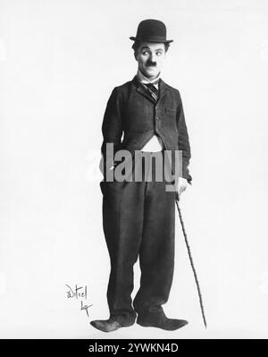 Un portrait de CHARLIE CHAPLIN comme le Tramp photographié par ALBERT WITZEL en 1914 Banque D'Images