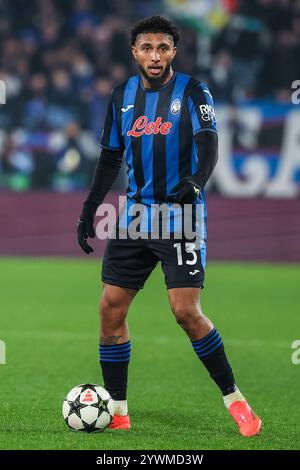 Ederson Jose dos Santos Lourenco da Silva d'Atalanta BC vu en action lors du match de football UEFA Champions League 2024/25 phase - Matchday6 entre Atalanta BC et Real Madrid CF au stade Gewiss. Score final ; Atalanta 2 : 3 Real Madrid. Banque D'Images