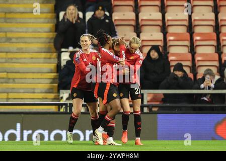Leigh, Royaume-Uni. 11 décembre 2024. Gabby George de Manchester United célèbre son objectif de faire 4-2 lors de la Women's League Cup - phase de groupes - Groupe A Manchester United Women v Newcastle United Women au Leigh Sports Village, Leigh, Royaume-Uni, le 11 décembre 2024 (photo par Alfie Cosgrove/News images) à Leigh, Royaume-Uni le 12/11/2024. (Photo par Alfie Cosgrove/News images/SIPA USA) crédit : SIPA USA/Alamy Live News Banque D'Images
