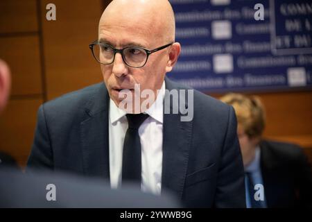 Paris, France. 12 décembre 2024. Le président d'Un groupe parlementaire droit Eric Ciotti arrive pour l'audition de l'ancien ministre français des Finances Bruno le Maire devant la Commission d'enquête sur le déficit à l'Assemblée nationale française à Paris, France le 12 décembre 2024. Photo par Eliot Blondet/ABACAPRESS. COM Credit : Abaca Press/Alamy Live News Banque D'Images