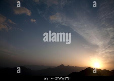 coucher de soleil jabal akhdar al hamra oman moyen-orient Banque D'Images