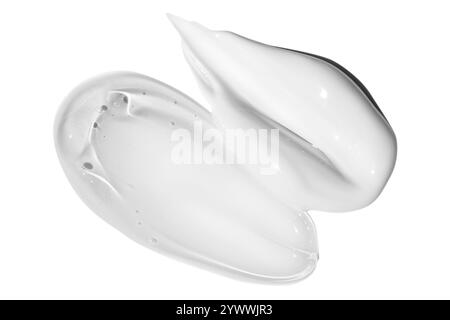 Composition de frottis de crème blanche et de frottis de gel transparent sur un fond vide. Produits de soin de la peau, textures hydratantes et hydratantes. Banque D'Images