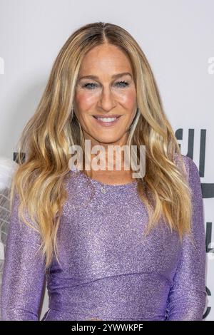 Djeddah, Arabie Saoudite. 11 décembre 2024. Sarah Jessica Parker pose sur la place de la culture, dans le cadre de la 4e édition du Festival du film de la mer Rouge à Djeddah, en Arabie Saoudite, le 11 décembre 2024. Photo Balkis Press/ABACAPRESS. COM Credit : Abaca Press/Alamy Live News Banque D'Images