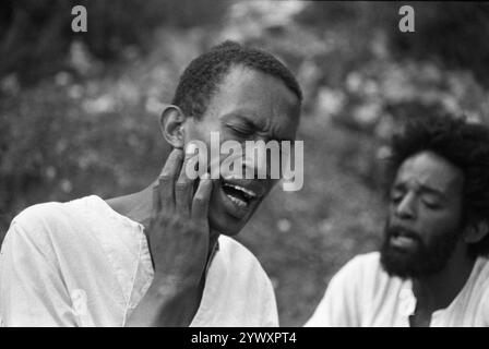 Philippe gras / le Pictorium - Don Cherry et Nana Vasconcelos - 29/11/2024 - France / Var (Département) / Châteauvallon - Don Cherry et Nana Vasconcelos en concert au Festival de Châteauvallon, 1972 Banque D'Images