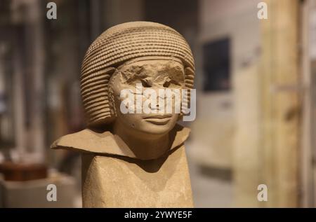 Statue incomplète d'Iteti. Calcaire. Ancien Royaume, 4e dynastie (2543-2435 av. J.-C.). Gizeh, Eartern Cementery. Mastaba d'Iteti )G 7391). Égypte. Musée égyptien Banque D'Images