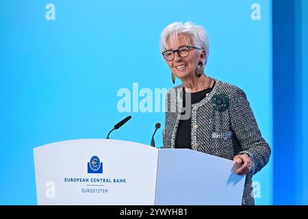 Europäische Zentralbank. Pressekonferenz. Christine Madeleine Odette Lagarde FRA / Präsidentin der Europäischen Zentralbank EZB anläßlich einer Pressekonferenz AM 12.12.2024 in Frankfurt am main. 20241212MWI018084 *** Banque centrale européenne Conférence de presse Christine Madeleine Odette Lagarde FRA Présidente de la Banque centrale européenne BCE à l'occasion d'une conférence de presse le 12 12 2024 à Francfort-sur-le-main 202412MWI018084 Banque D'Images