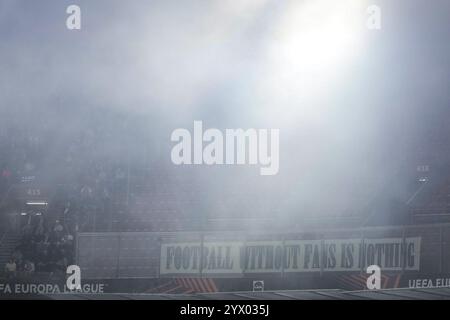 Amsterdam, pays-Bas. 12 décembre 2024. AMSTERDAM, 12-12-2024, JohanCruyff Arena, Europa League Football, Ajax - Lazio Roma. Crédit fumée : Pro Shots/Alamy Live News Banque D'Images