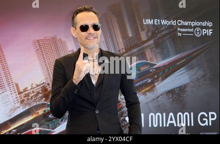 Miami, États-Unis. 12 décembre 2024. MIAMI, FLORIDE - 12 DÉCEMBRE : Marc Anthony assiste à l'événement de presse américain du Championnat du monde UIM E1 au Rusty Pelican Miami le 12 décembre 2024 à Miami, Floride. (Photo de Dax Tamargo/Sipa USA) crédit : Sipa USA/Alamy Live News Banque D'Images