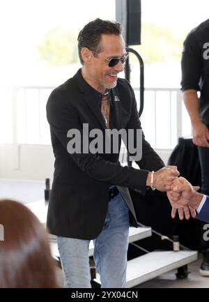 Miami, États-Unis. 12 décembre 2024. MIAMI, FLORIDE - 12 DÉCEMBRE : Marc Anthony assiste à l'événement de presse américain du Championnat du monde UIM E1 au Rusty Pelican Miami le 12 décembre 2024 à Miami, Floride. (Photo de Dax Tamargo/Sipa USA) crédit : Sipa USA/Alamy Live News Banque D'Images