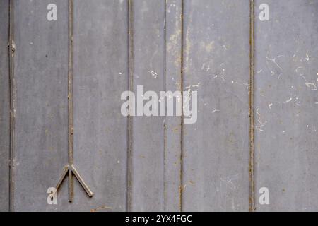 Porte de fer, porte en métal avec rouille, fond, texture, Pouilles, Italie, Europe Banque D'Images