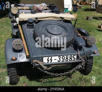 Kubelwagen, un véhicule utilitaire léger militaire conçu par Ferdinand Porsche et construit par Volkswagen pendant la seconde Guerre mondiale pour l'armée allemande nazie Banque D'Images
