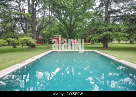 La Pampa, Argentine - 19 novembre 2024 : Estancia la Bamba de Areco, un ranch de chevaux traditionnel et un hôtel de luxe Banque D'Images