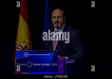 Madrid, Espagne. 13 décembre 2024. Pedro Rollán, Président du Sénat espagnol, prend la parole lors de la cérémonie de remise du Prix Forum Europa 2024 à Roberta Metsola, Présidente du Parlement européen. Crédit : SOPA images Limited/Alamy Live News Banque D'Images