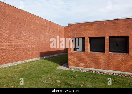 Sæby Fiske-Industri (Saeby Fish Canners), bâtiment d'usine à partir de 1970 ; Havnen, Sæby, Danemark Banque D'Images